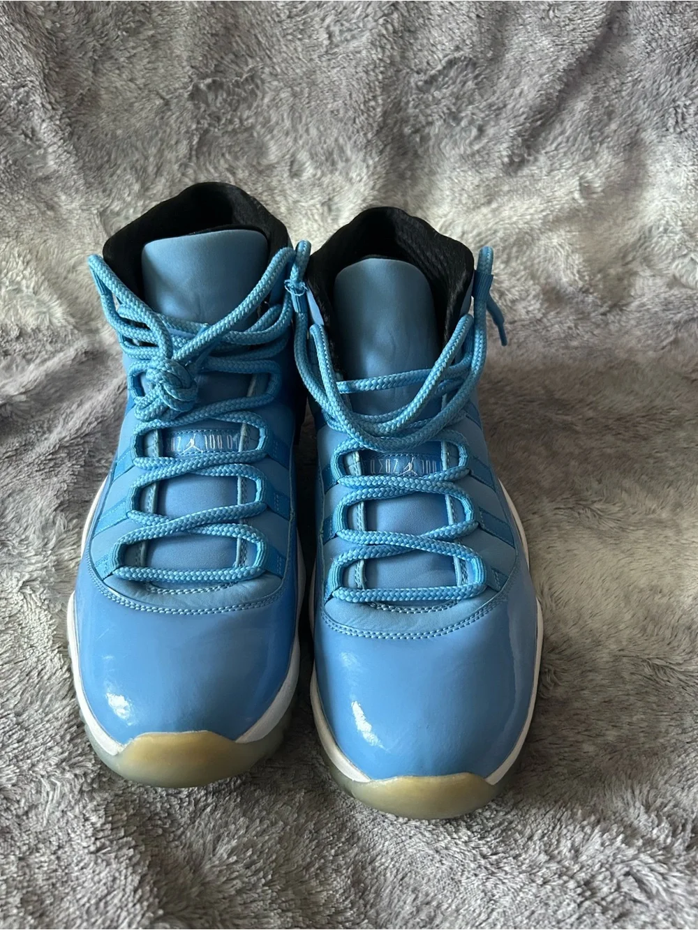Nike air Jordan 11 retro Pantone size 10 Vnds